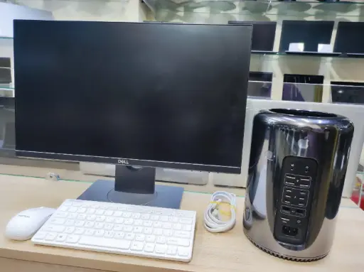 MacBook pro cylinder tower 2013 Intel Xeon - 32 Ram - 512 SSD - Graphics  4 GB 